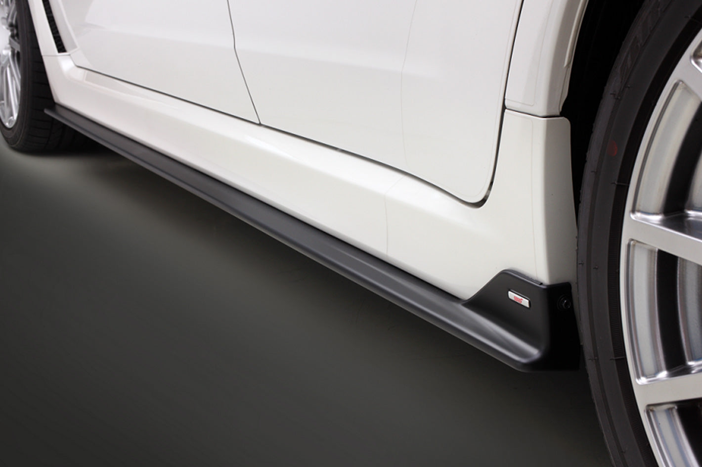 STI Side Skirt Kit GR/GV ST96030ZR020